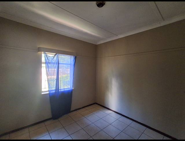 3 BEDROOM FREESTANDING FOR SALE IN STILFONTEIN EXT 3